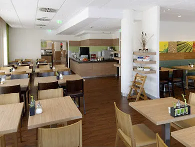 酒店 Ibis Styles Ost 3*