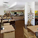 ホテル Ibis Styles Ost 3*