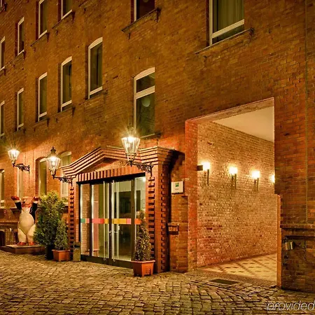 Hotel Ibis Styles Ost 3*