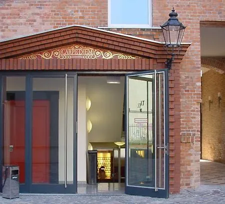 Ibis Styles Ost Отель