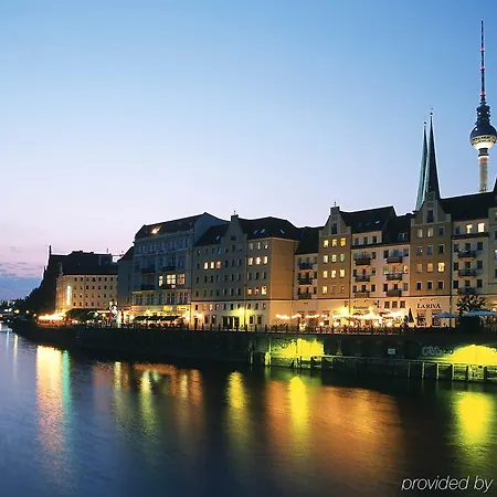 Ibis Styles Ost Hotel 3*