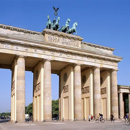 Ibis Styles Ost Hotel