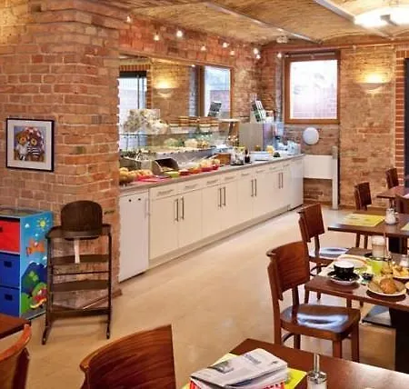 Ibis Styles Ost Отель Берлин