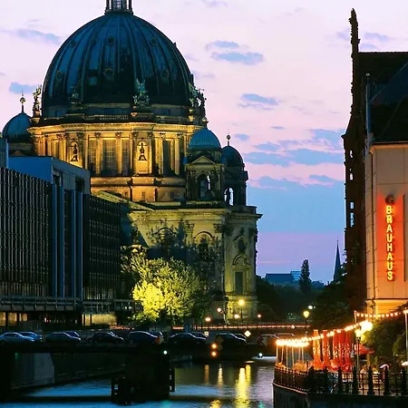 Ibis Styles Ost 3* Berlino