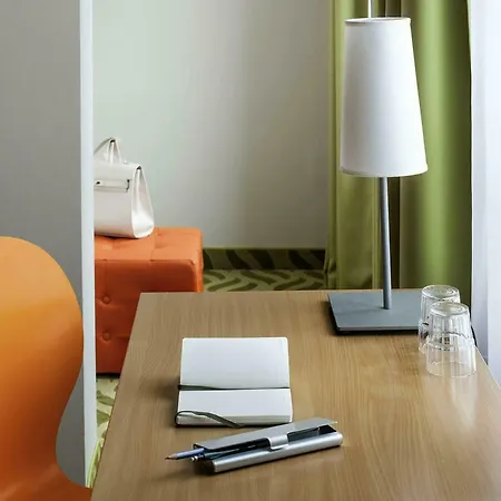 Ibis Styles Ost 3*