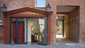 Ibis Styles Ost فندق 3*